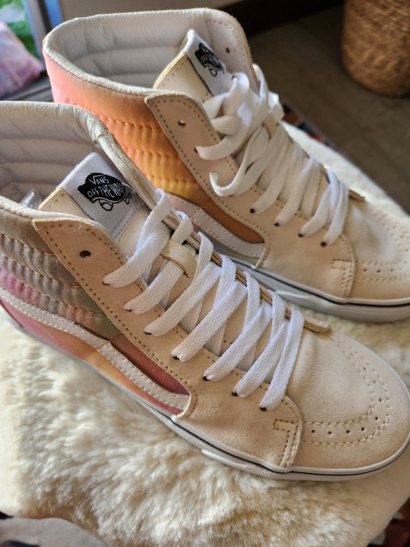 Vans aura discount