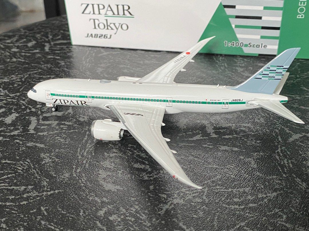 日本廉價航空Zip Air Tokyo 787-8，1/400，註冊編號：JA826J，飛機模型 