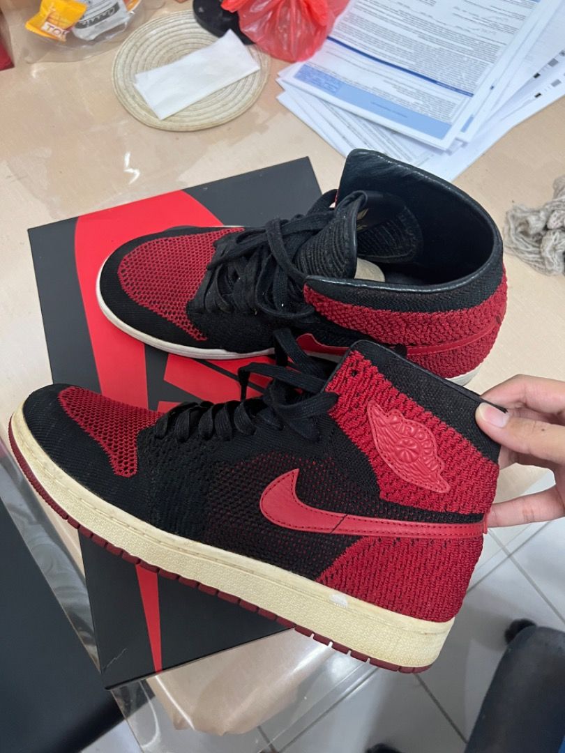 Air jordan 1 bred flyknit hot sale