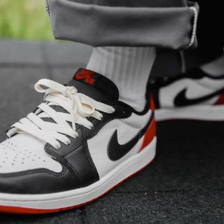 Nike Air Jordan 1 Retro Bred Toe OG BG GS Luxury Sneakers