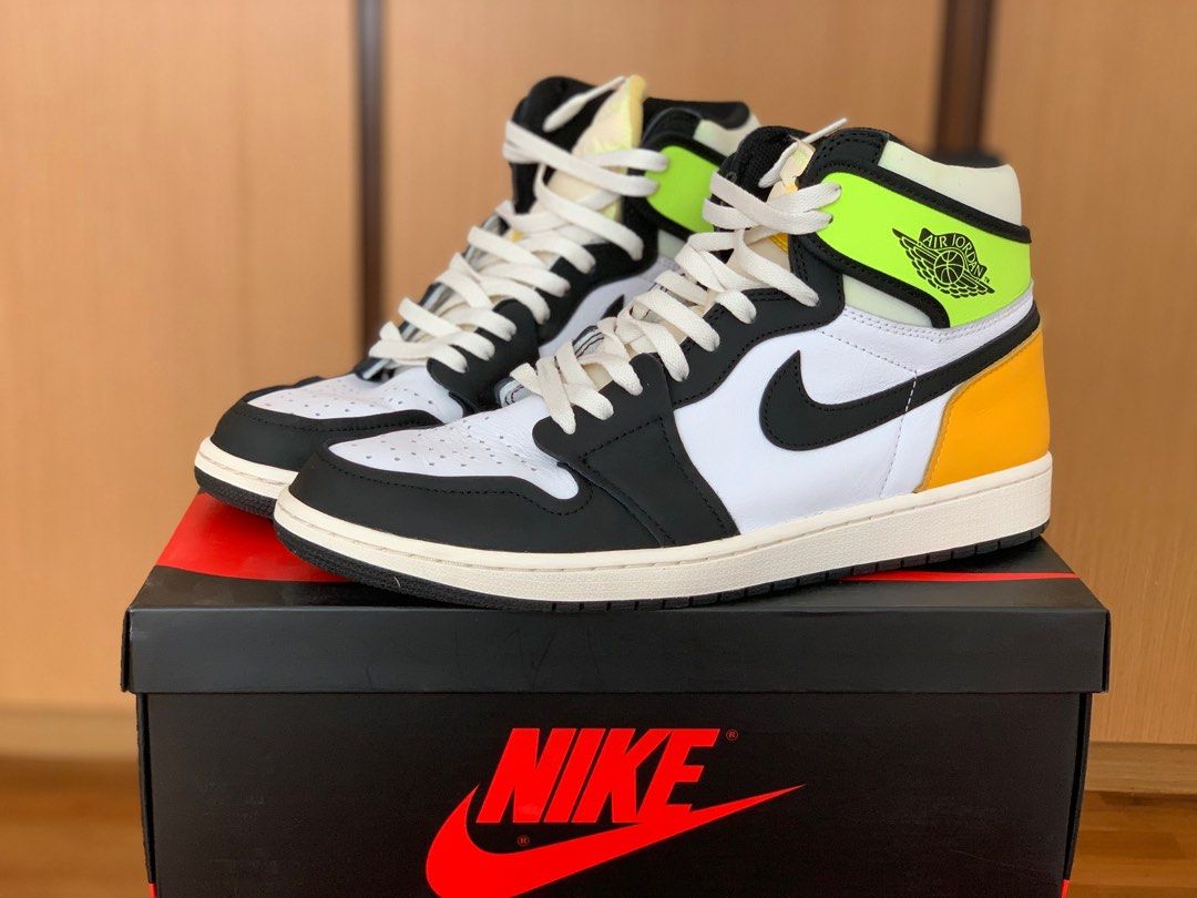 Air Jordan Volt Gold, Men's Fashion, Footwear, Sneakers on Carousell