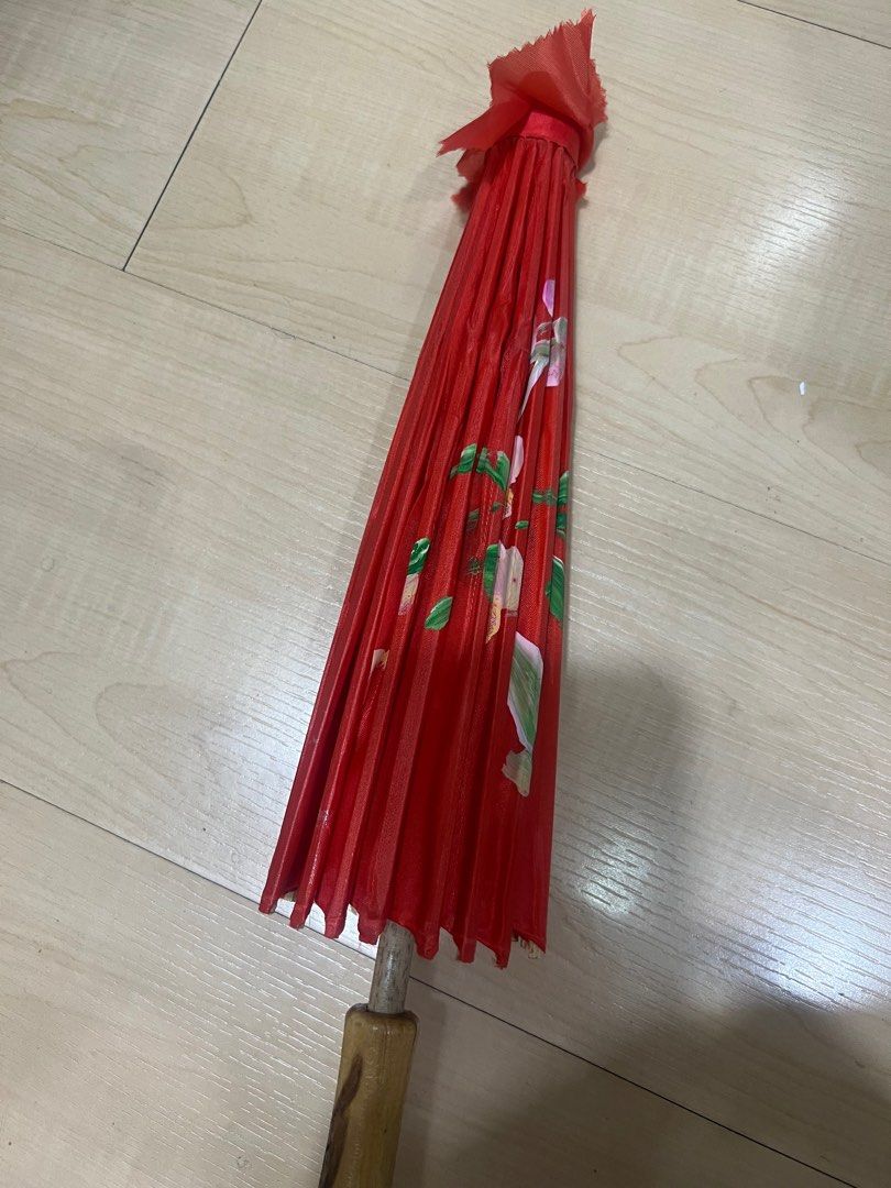 Asian small parasol cloth umbrella (Category: Umbrellas) located in Manila. Submitted by tinseyra (Listing ID 1282966344, Image 1). Description: Asian small parasol cloth umbrella Can be used with costume Perfect for CNY or other Asian themed occasions Diameter when open around 24 inches.