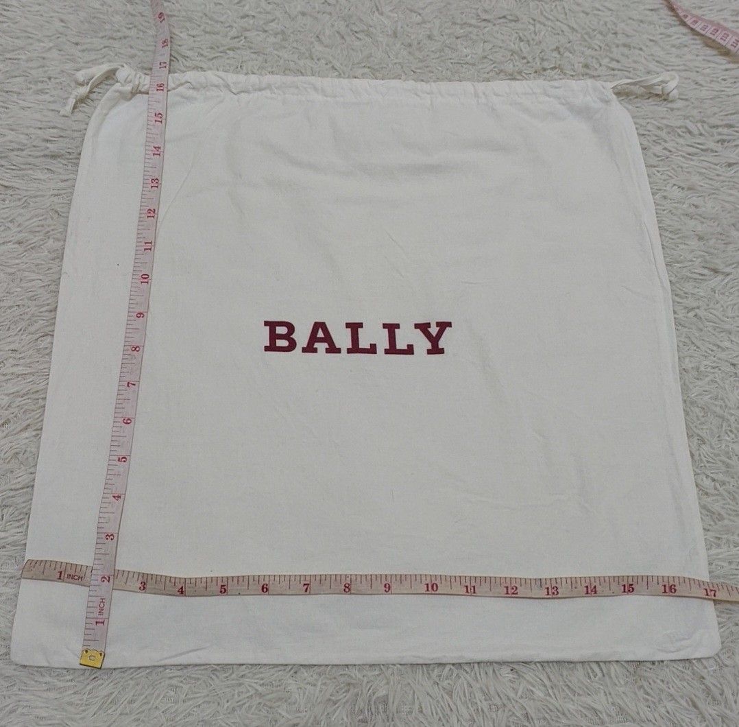 Authentic Bally dust bag 16.5x17 inches (Category: Luxury Bags & Wallets) located in Manila. Submitted by jfluxury.co (Listing ID 1282943531, Image 3). Description: excellent condition no flaws bought in Japan 🇯🇵 💯% Authentic. 😊 Money back guarantee. 😊 Clean and ready to use na po.