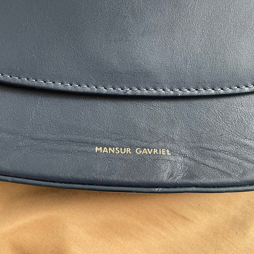 CLEARANCE❗️Authentic Mansur Gavriel Sling Bag (Category: Luxury Bags & Wallets) located in Manila. Submitted by snatchmybag (Listing ID 1282943547, Image 2). Description: .