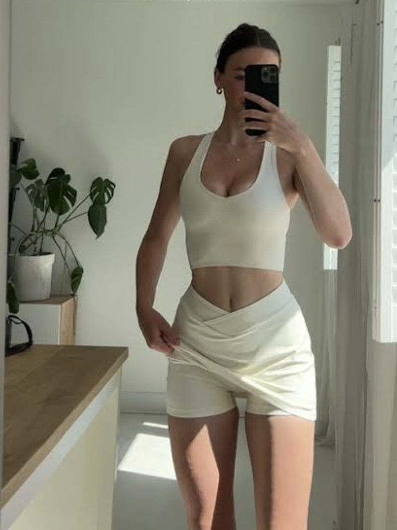 AYM Studio V-Front Mini Skort (Category: Skirts) located in Quezon City. Submitted by thingers (Listing ID 1282925864, Image 1). Description: Brand new AYM V-Front Mini Skort Bought from the UK and retails for £39 https: //www.tiktok.com/@alie.mackintosh/video/7114707746502593798 Size Large on tag but will fit up to XL Comfortable thick fabric with stretch and not see through at all. Great for casual streetwear or for tennis/golf girlies 🎾⛳ RFS: