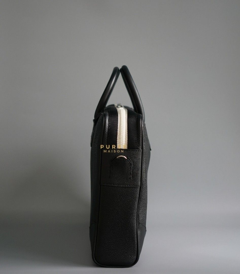 Bally Men’s Briefcase Black in Grained Leather (Category: Luxury Bags & Wallets) located in Taguig. Submitted by pursemaison (Listing ID 1282841860, Image 3). Description: Bally Men’s Briefcase Black in Grained Leather ✨Php 45,000 *Additional 3.85% for straight credit card payments *Available for 3 months layaway with 1% interest per month *BDO credit card up to 36 mos & Citibank credit card up to 24 mos (with interest) CONDITION: Brand New RATIN