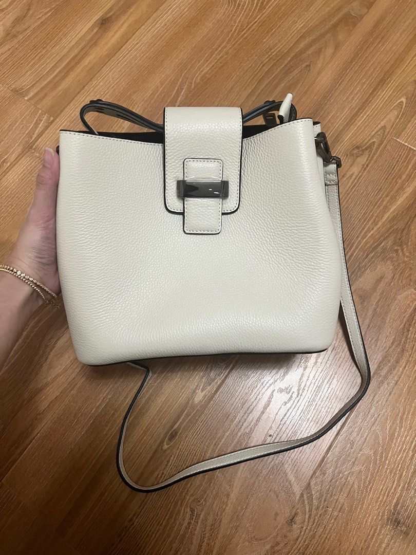 Bella Stella white Bag with double strap Women s Fashion Bags Wallets Cross body Bags on Carousell