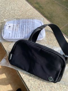 BLACK Lululemon Everywhere Belt Bag 1L Sports Waist Pack Multi Functional Zipper Multi Pocket Fitness