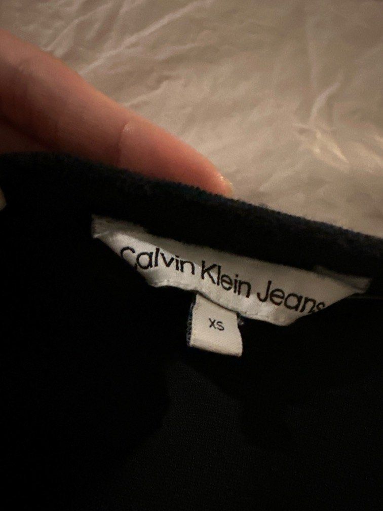 Calvin Klein Crop Top - Black