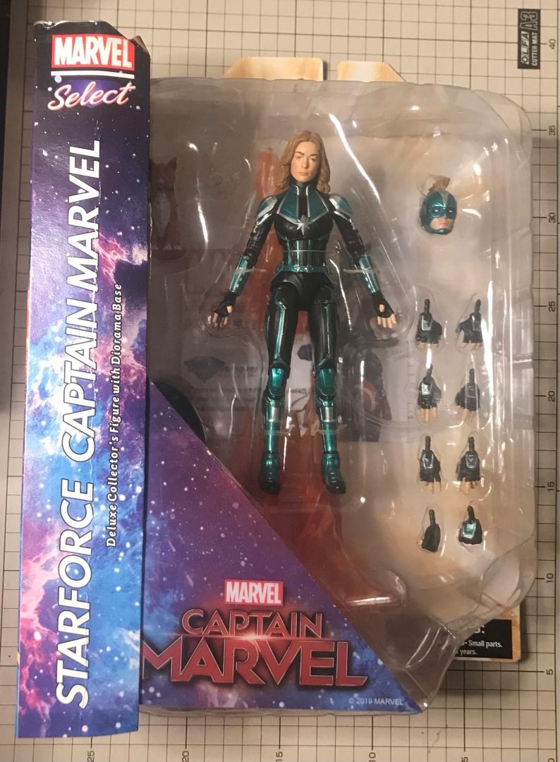 Captain Marvel Starforce Diamond Select Toys Marvel Select Action Figure