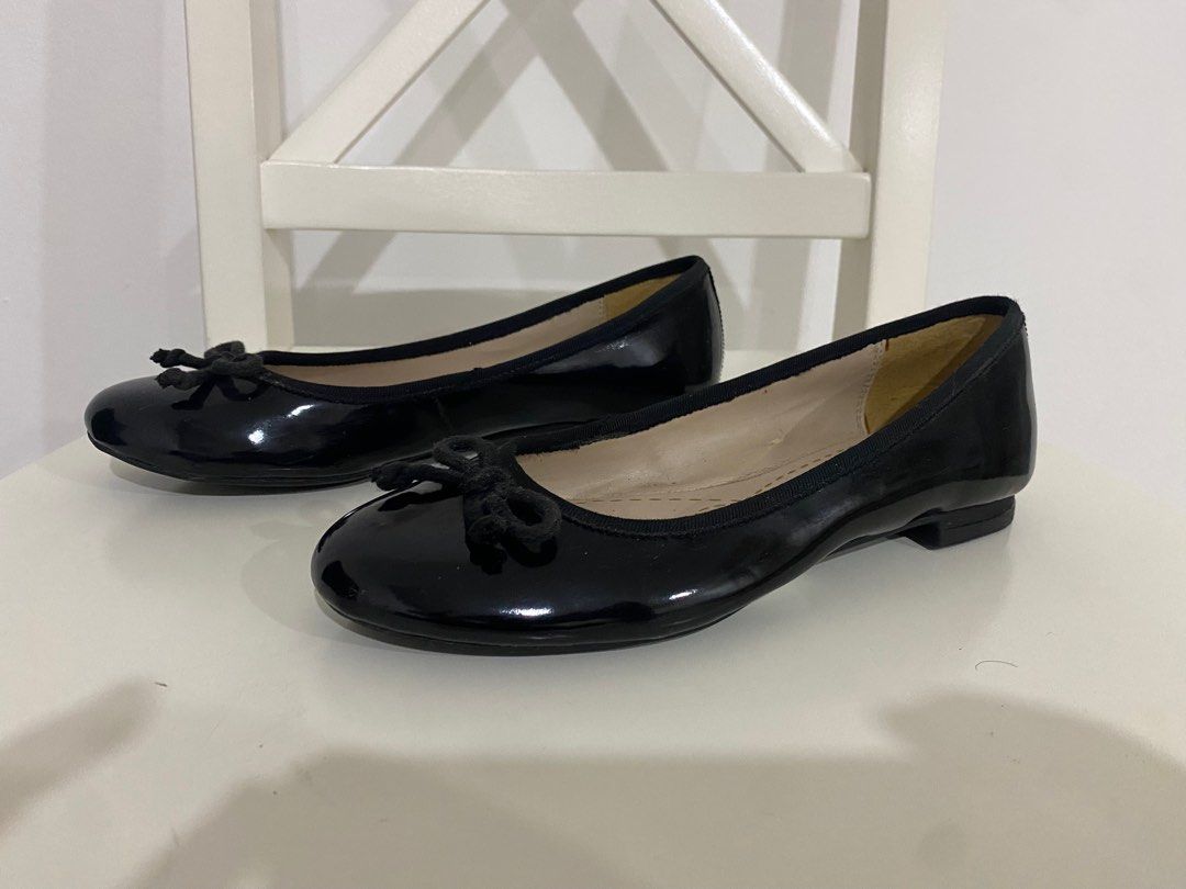 Clarks carousel ride black top leather