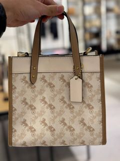 Coach chambray tote best sale 22