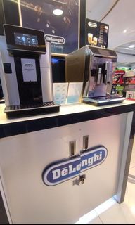 DELONGHI COFFEE MACHINE