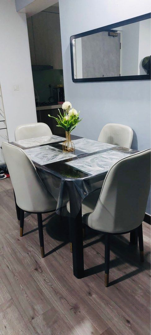 Dining table set (Category: Tables & Sets) located in Singapore. Submitted by marsxz (Listing ID 1282964868, Image 2). Description: Selling the dining table with 4 dining chairs for $250. Still in very good condition, minor to no flaws. Only 2 years old..