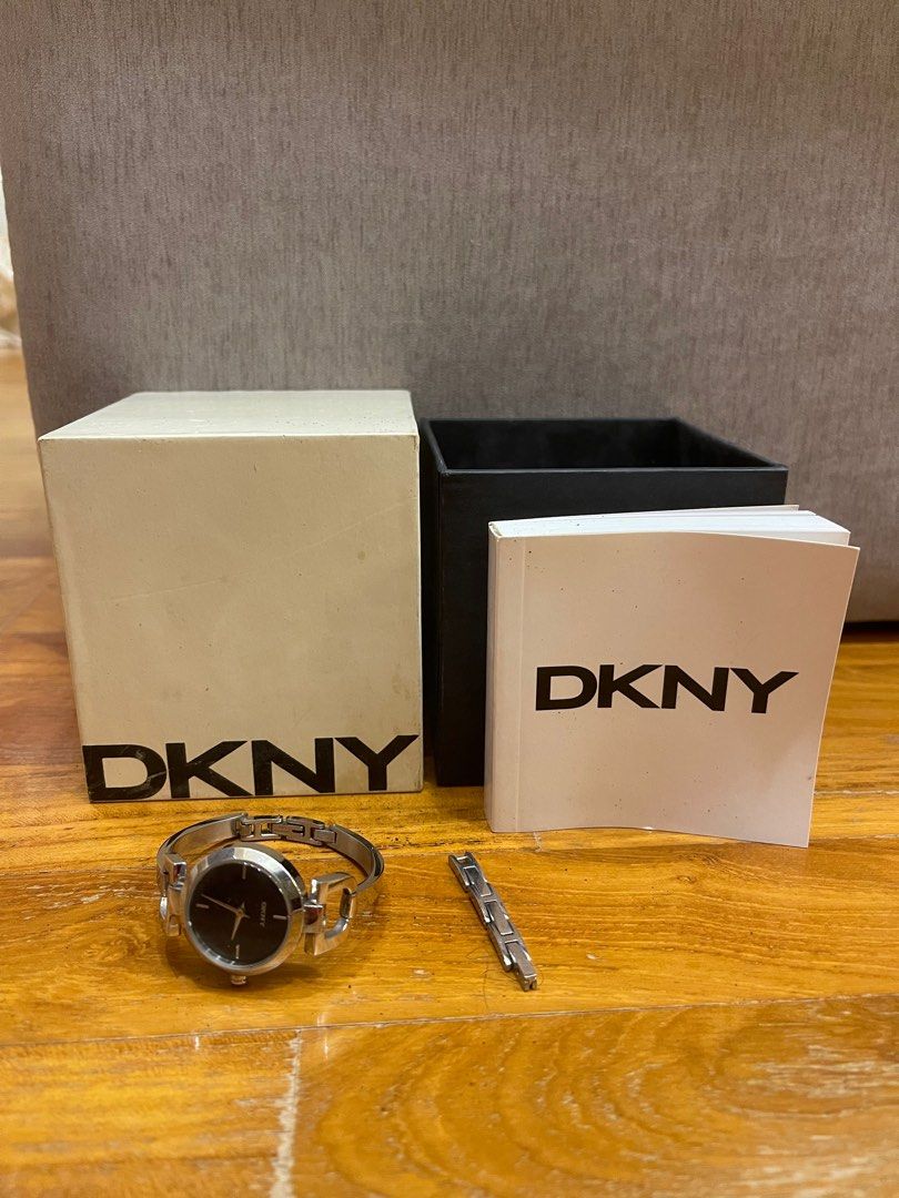 Dkny 2025 watch box