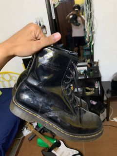 Dr martens krack 40 hotsell