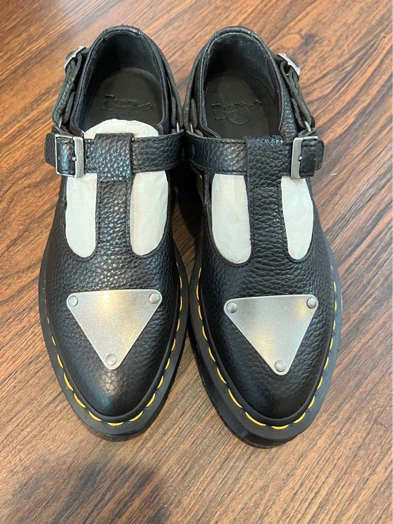 Caidos shop dr martens