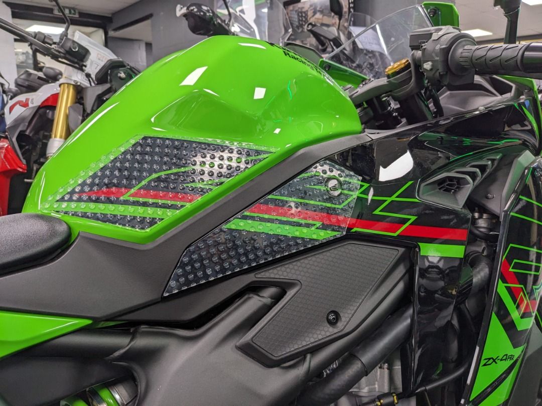 EAZIGRIP TANK PAD-KAWASAKI ZX4RR 2023-2024, Motorcycles