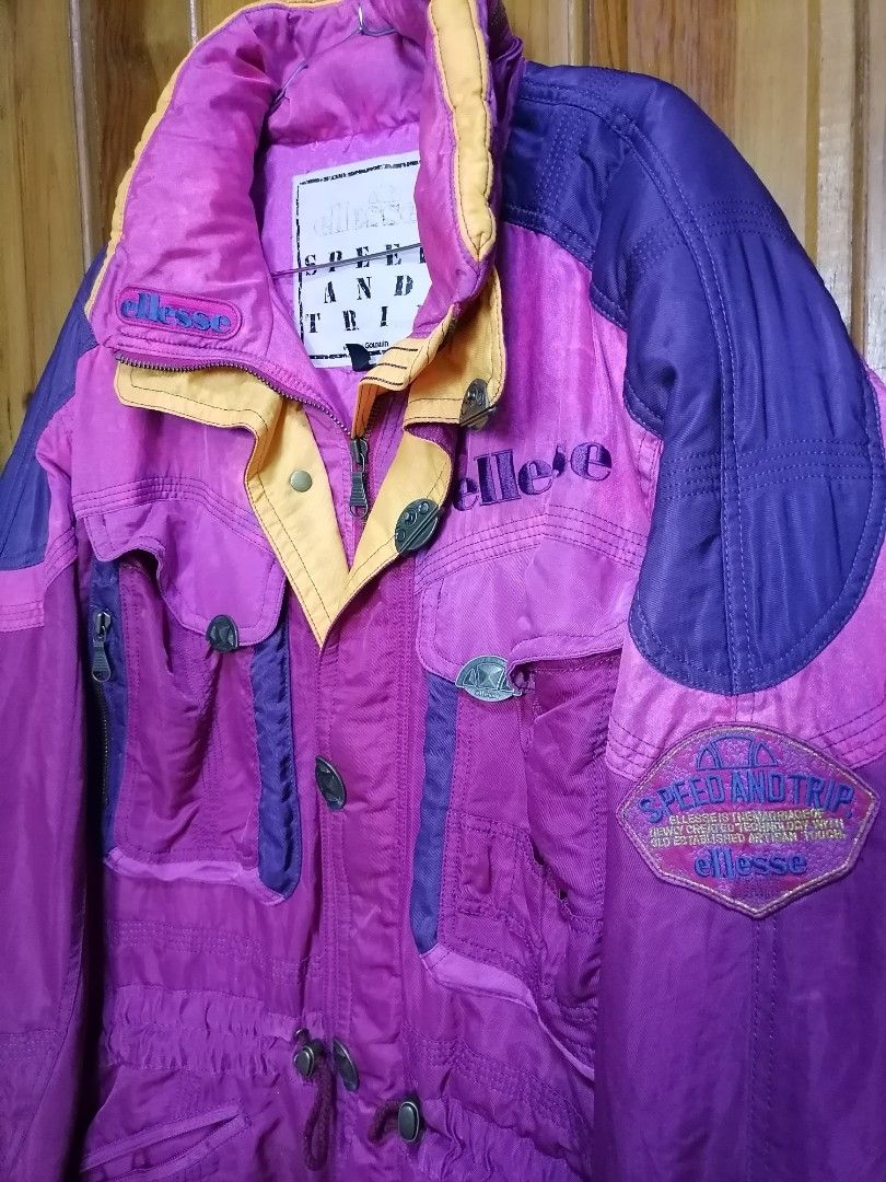Ellesse Jacket Packable Hood (Category: Coats, Jackets and Outerwear) located in Baguio. Submitted by dreyclutter (Listing ID 1282885762, Image 2). Description: Size: L-XL Color rate: 10/10.