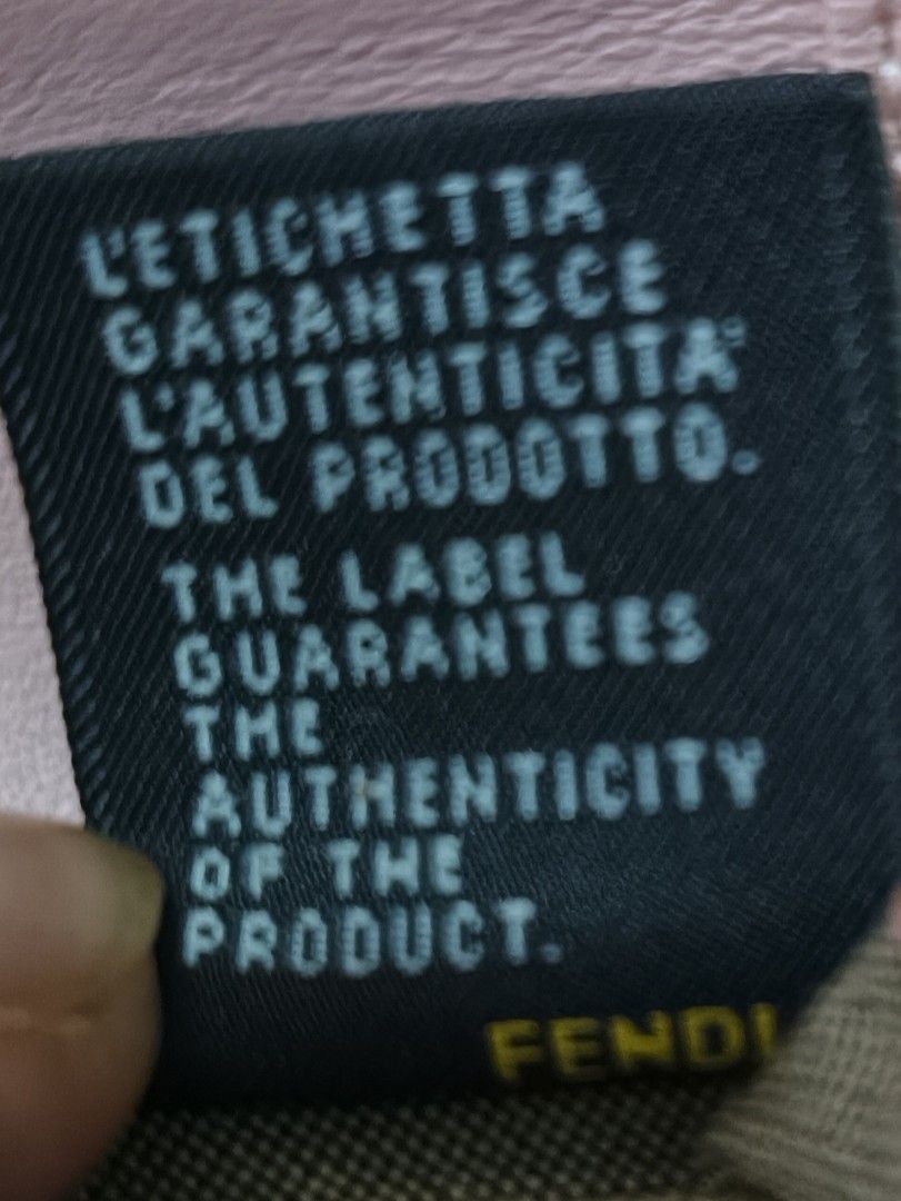 Fendi clearance hologram tag