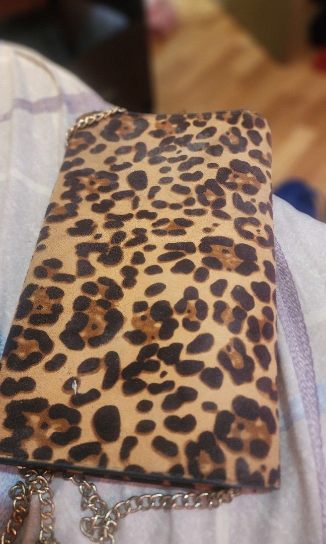 Leopard clutch forever sale 21