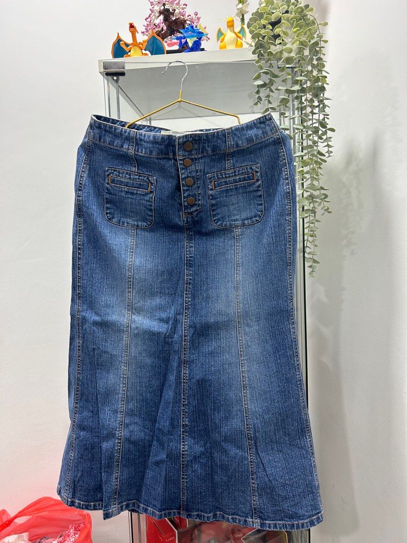 Gap store jean skirt