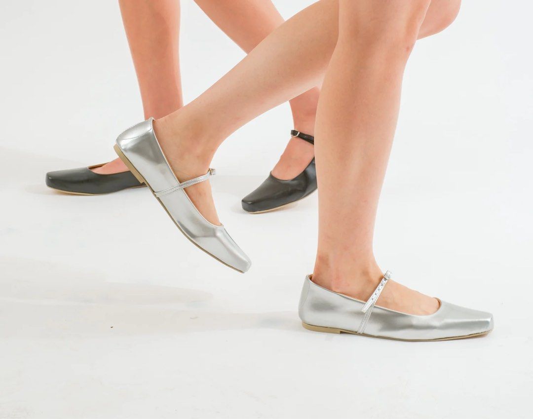 GVN Label Roberta Mary Janes in Silver (Category: Flats & Sandals) located in Manila. Submitted by sazonem (Listing ID 1282872411, Image 1). Description: Size: 7 Bought last December and used once only. So cute but I don’t think it suits me though. .
