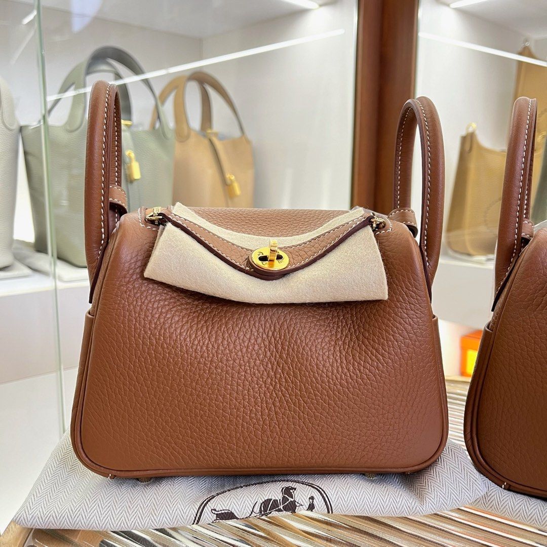 Hermes mini lindy gold best sale