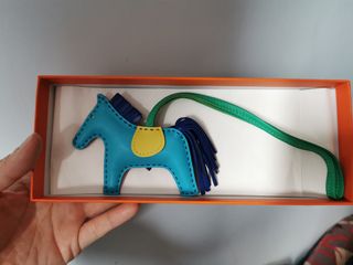 （分類：）位於 。 由 estherszeesther 提交（商品編號 1282842681，圖片 1）。簡介： 。