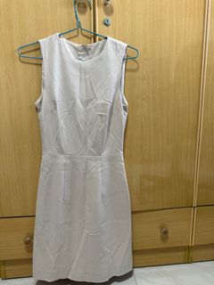 (Category: ) located in . Submitted by shopaholic_23 (Listing ID 1282838251, Image 1). Description: .