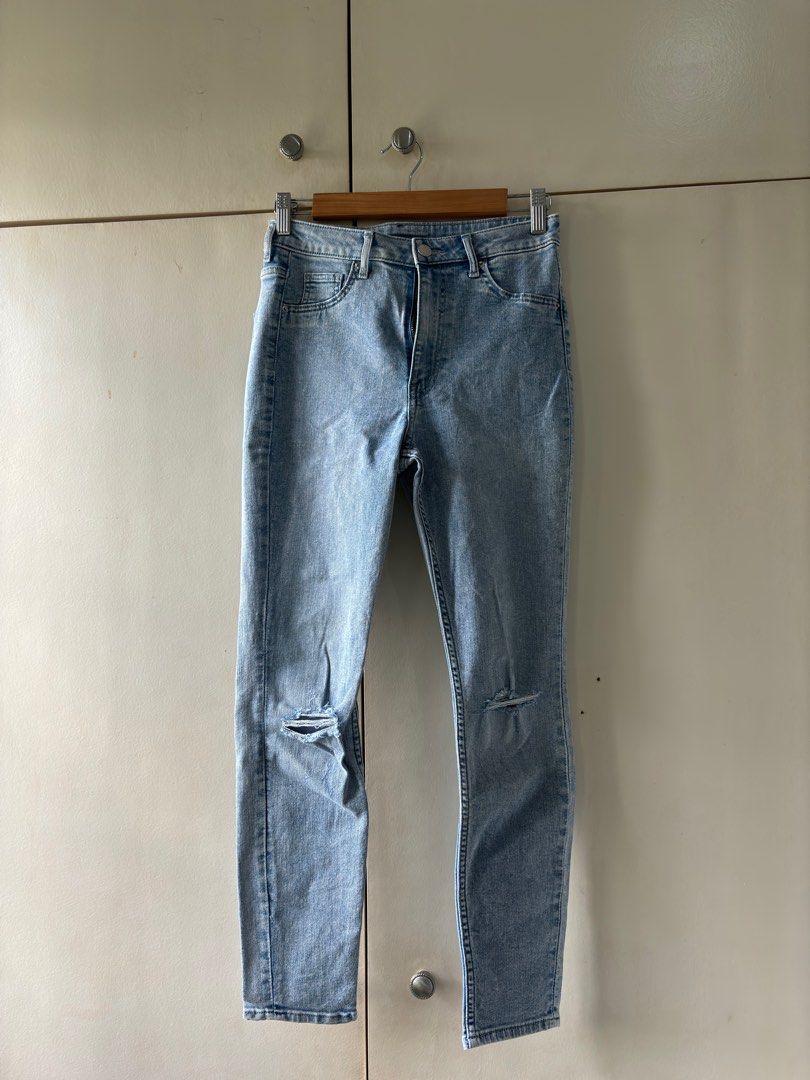 h&m curvy jeggings, Women's Fashion, Bottoms, Jeans on Carousell