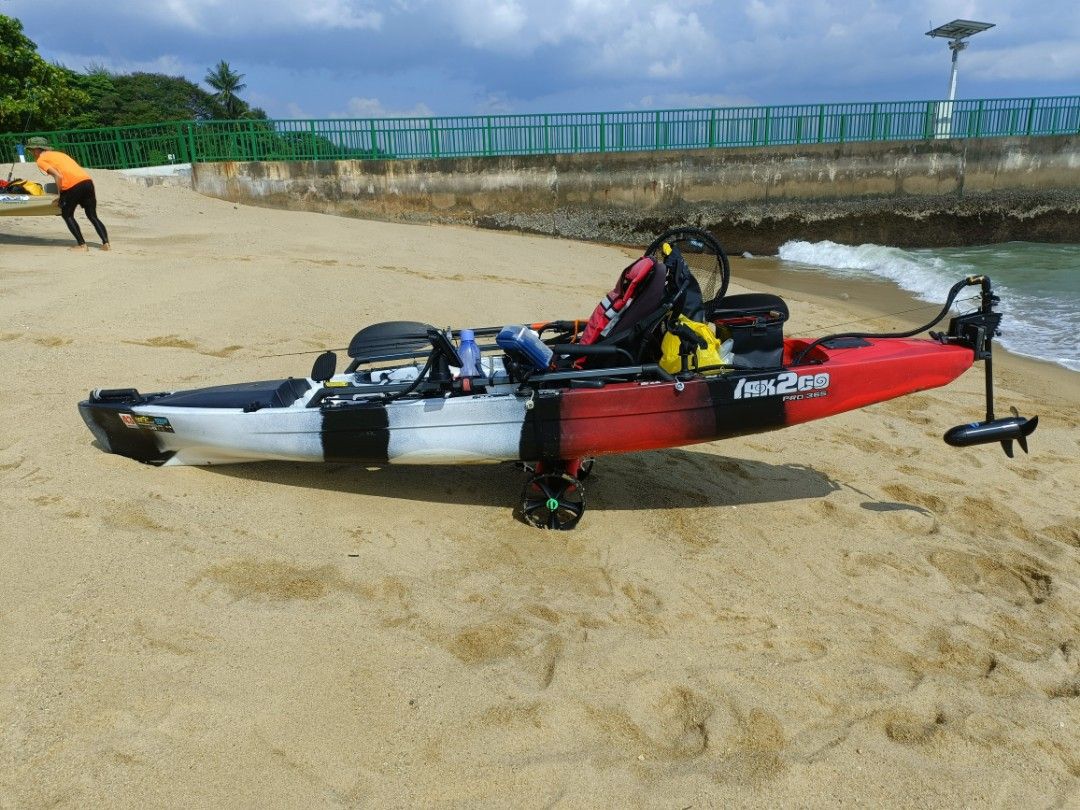 Hobie drive fishing kayak , 60lbs trolling motor , 200AH lithium