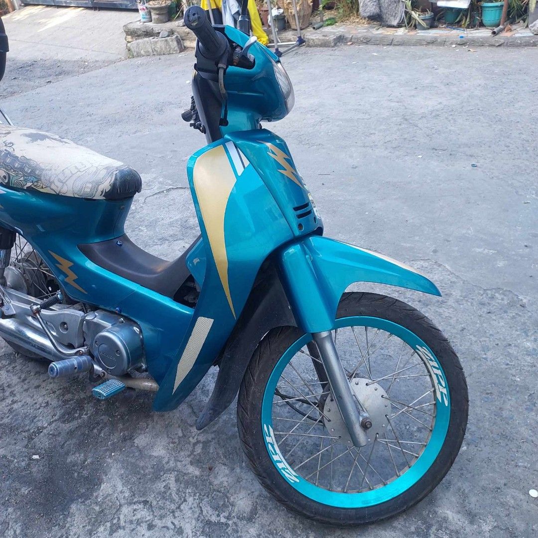 Honda dream shop exces 100cc