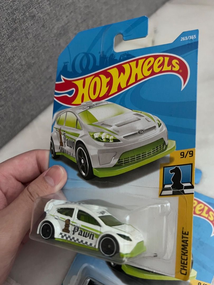 Hot wheels ford fiesta pawn hotsell