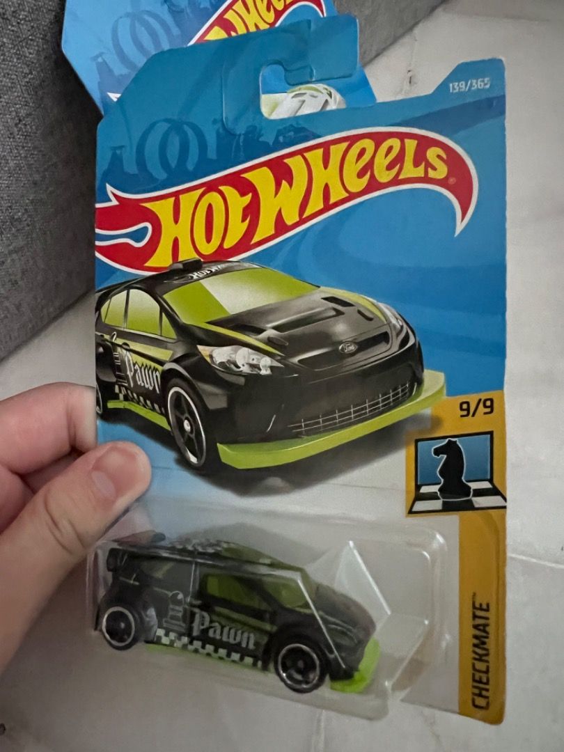 Hot wheels ford fiesta pawn 2025