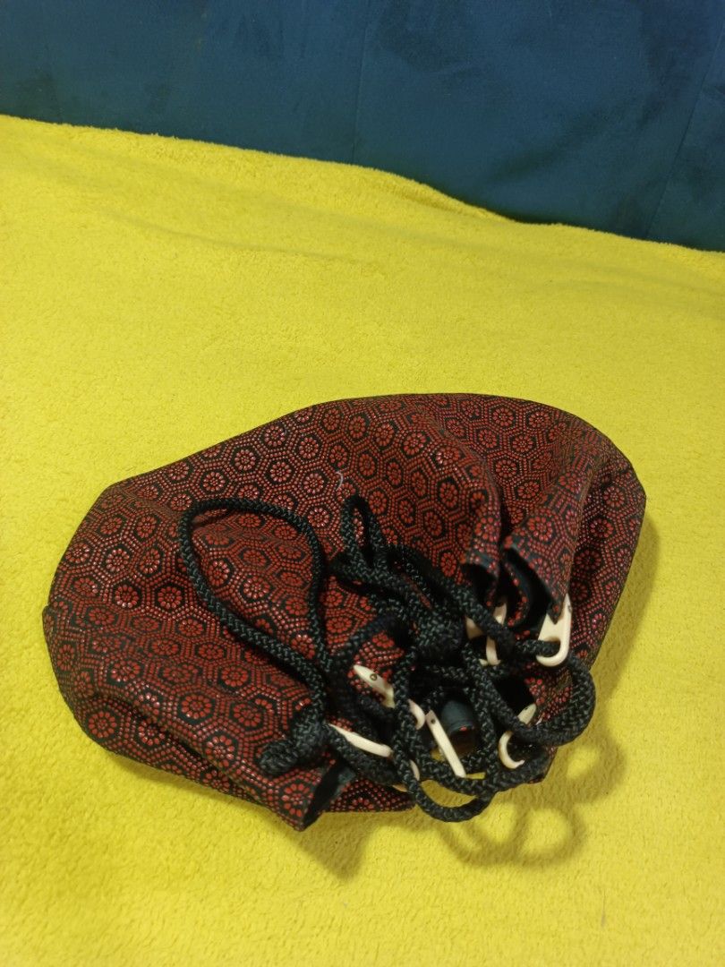 Indenya bucket hand clutch (Category: Luxury Bags & Wallets) located in Taguig. Submitted by emz0923 (Listing ID 1282843904, Image 1). Description: as described. condition is shown in the photos♥️.