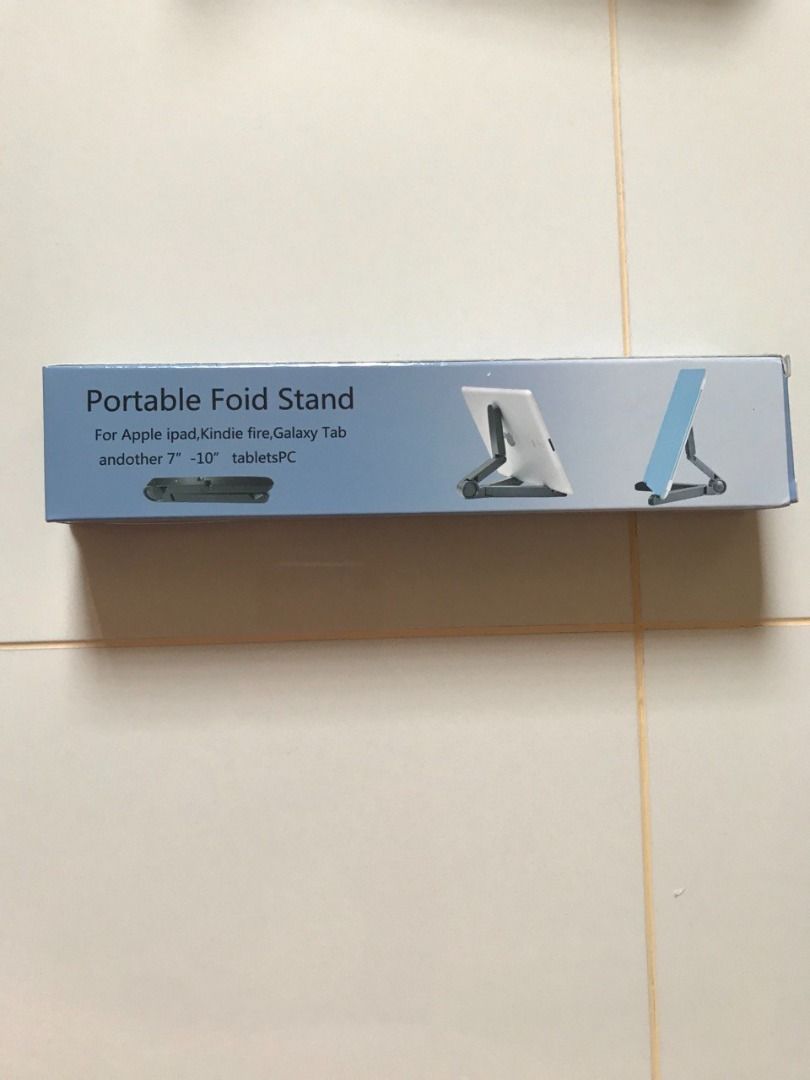 Ipad stand (Category: Other Gadgets) located in Singapore. Submitted by snowflakeeee (Listing ID 1282899067, Image 1). Description: prices negotiable!!.