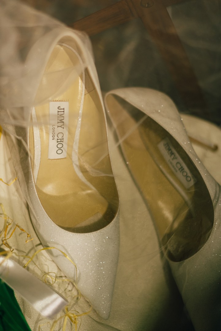 Wedding Crystal Bridal Shoes Champagne Silk Dress Bridesmaid Shoes White  High Heels Slim Heels - Star Traders at Rs 4999.00, Visakhapatnam | ID:  2851814413297