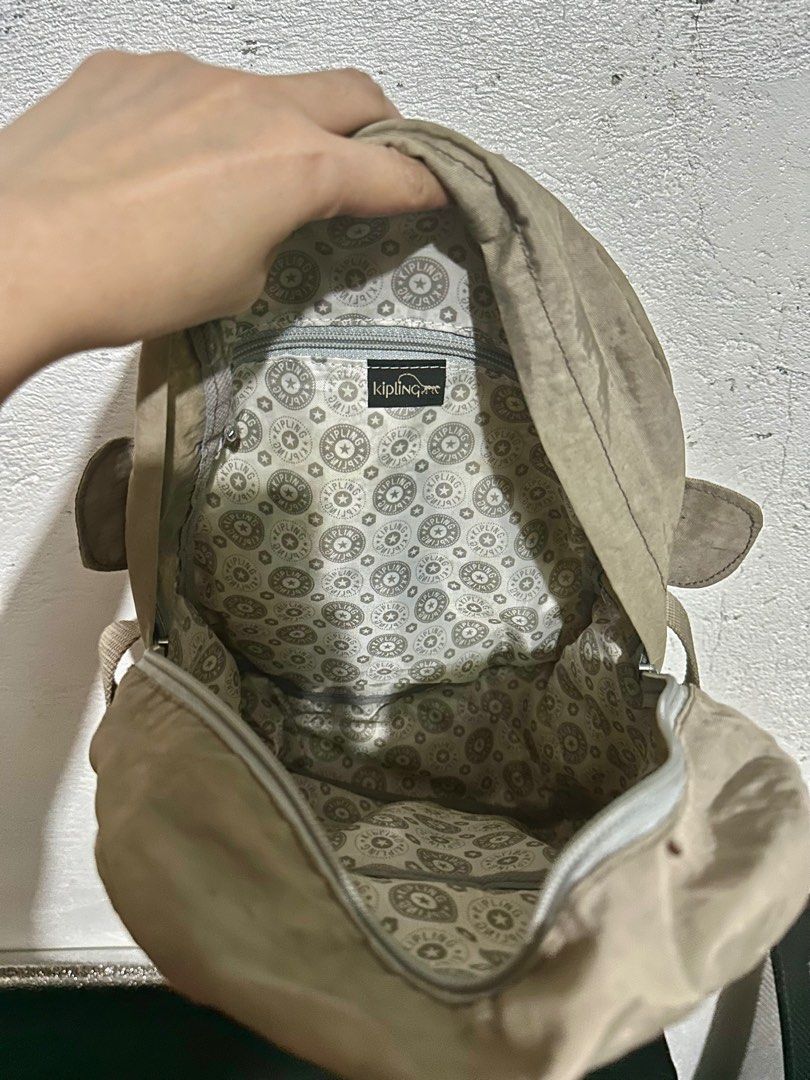 Kipling (Category: Backpacks) located in Quezon City. Submitted by leilopez (Listing ID 1282841644, Image 3). Description: Tsora QC area Length13in.