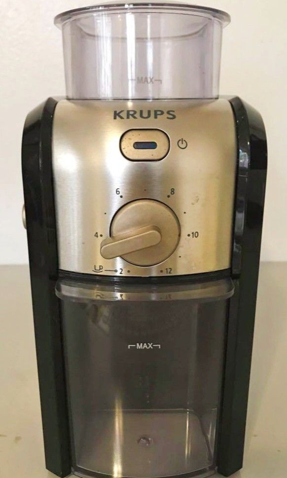 Krups GVX2 Burr grinder 220V (Category: Coffee Machines & Makers) located in Rizal. Submitted by zaldybanan (Listing ID 1282981742, Image 2). Description: *Professional quality grinder / 17-position fineness selector / Burr milling system 2 to 12 - cup selector Double safety lids 225-gram capacity 110 watts 220volts.