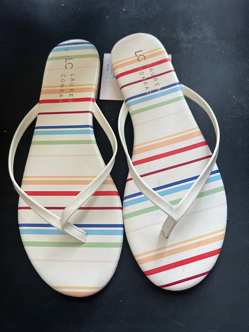 Lauren conrad best sale flip flops tan