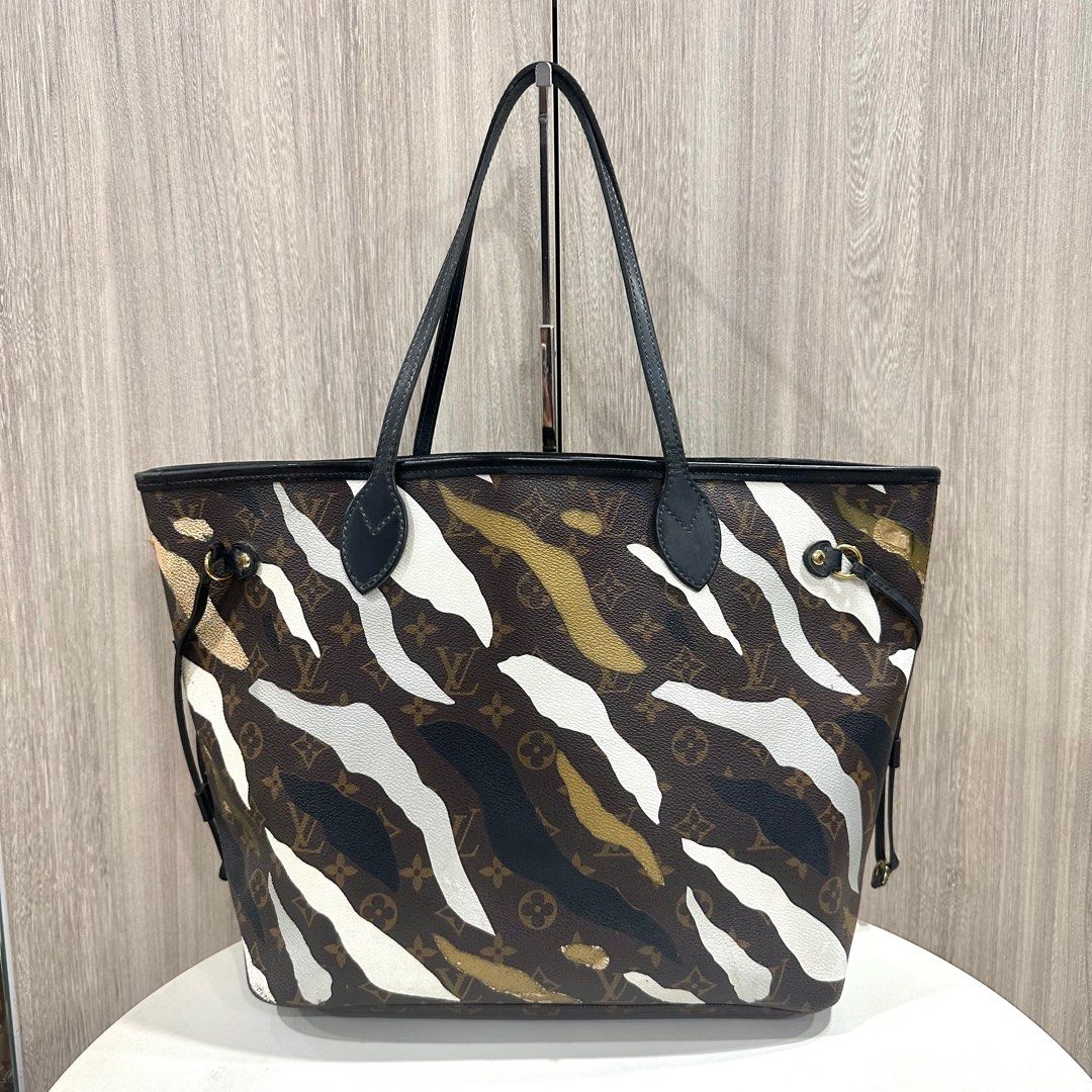 Louis Vuitton League Of Legends Neverfull MM Limited Edition