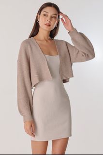 (Category: ) located in . Submitted by shopathz (Listing ID 1282952327, Image 1). Description: .