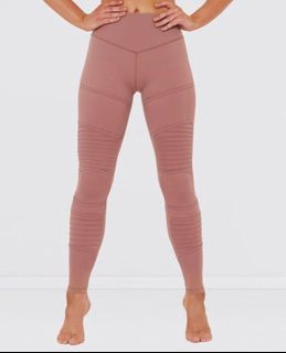 (Category: ) located in . Submitted by whatarethings (Listing ID 1282905658, Image 1). Description: .