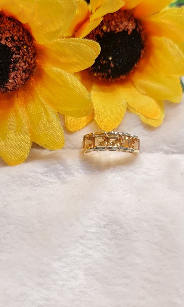 Gems gold hotsell ring