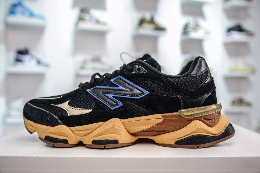 Black and gold outlet new balance kj990