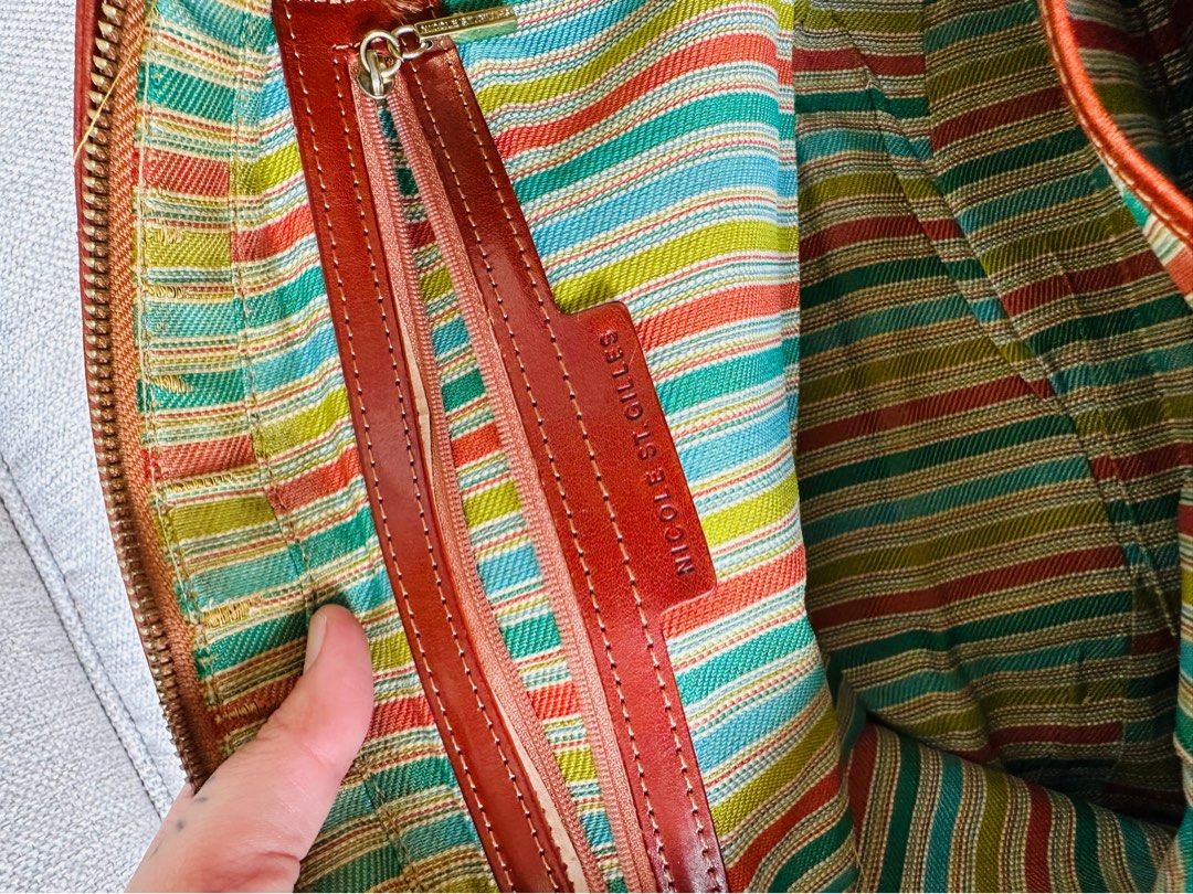 Nicole ST.Gilles, Barang Mewah, Tas & Dompet di Carousell