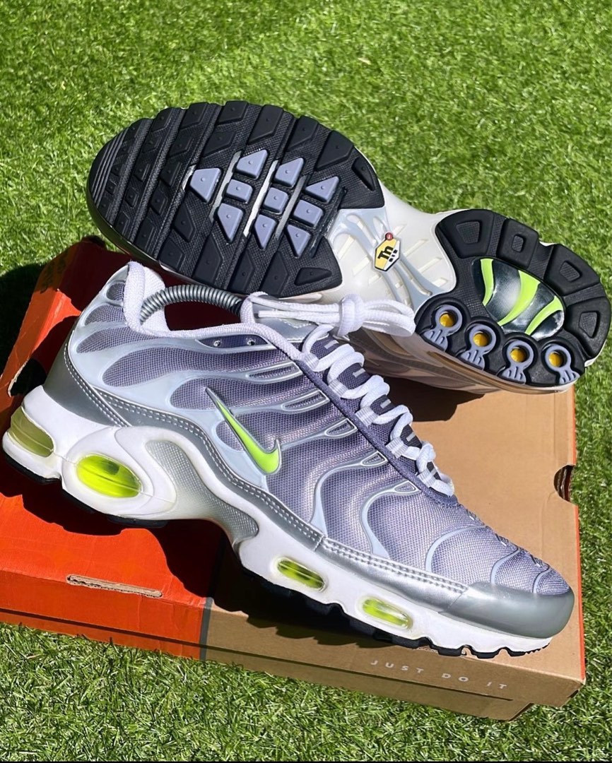 Nike tn 2005 blades Men s Fashion Footwear on Carousell