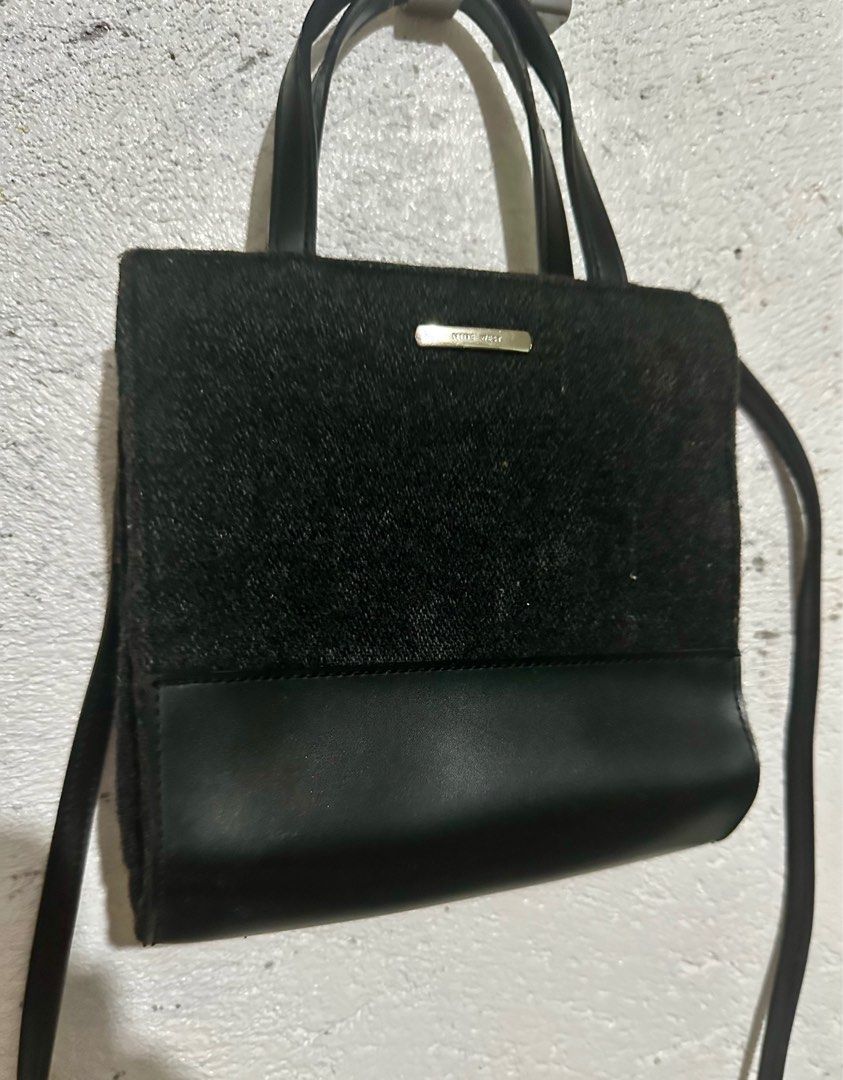 Nine West Mini (Category: Purses & Pouches) located in Quezon City. Submitted by leilopez (Listing ID 1282841816, Image 2). Description: Tsor QC area 7x7.