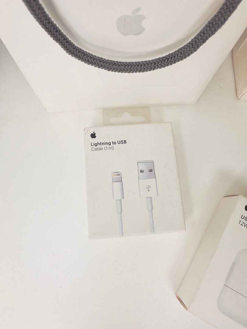 Original Apple☑️iPhone Charger 1m Cable Lightning Usb Cord 2m Cable iPad (Category: Chargers & Cables) located in Quezon City. Submitted by camille96 (Listing ID 1282906804, Image 1). Description: Original Apple Guaranteed ☑️ PRICE LIST Adapter •20 watts adapter-999php •18 watts adapter- 950php •12 watts adapter- 850php Cable •Usb-C to Lightning(Type C Cable)- 850php •1m cable Lightning to Usb- 790php •2m cable Lightning to Usb- 850php •Usb-C to 
